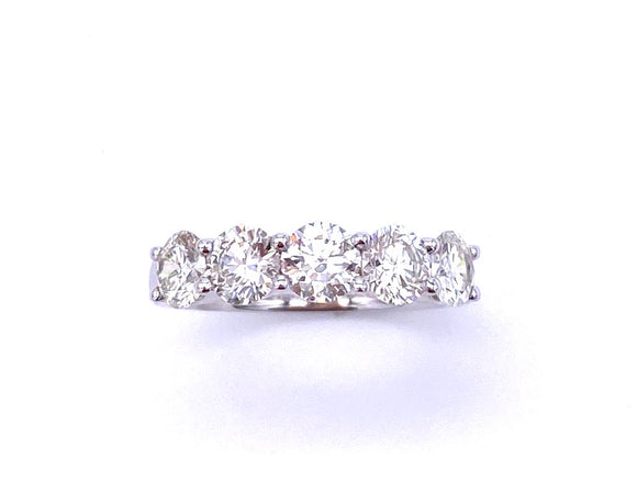 Diamond Band in White Gold A093UR2009