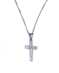 Petite White Gold Cross F818R16161123060