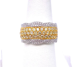 Yellow and White Diamond Right Hand Ring in 18K Gold A093NR1140-1